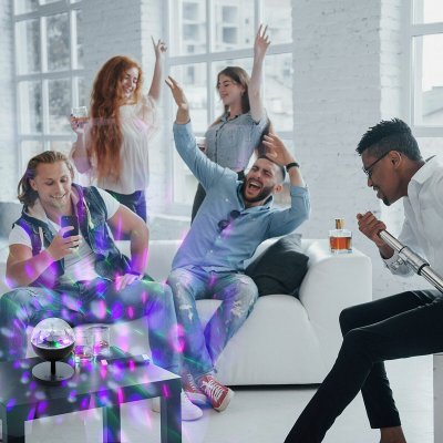 InnovaGoods Oppladbar LED-projektor med høyttaler Istarlyt Svart