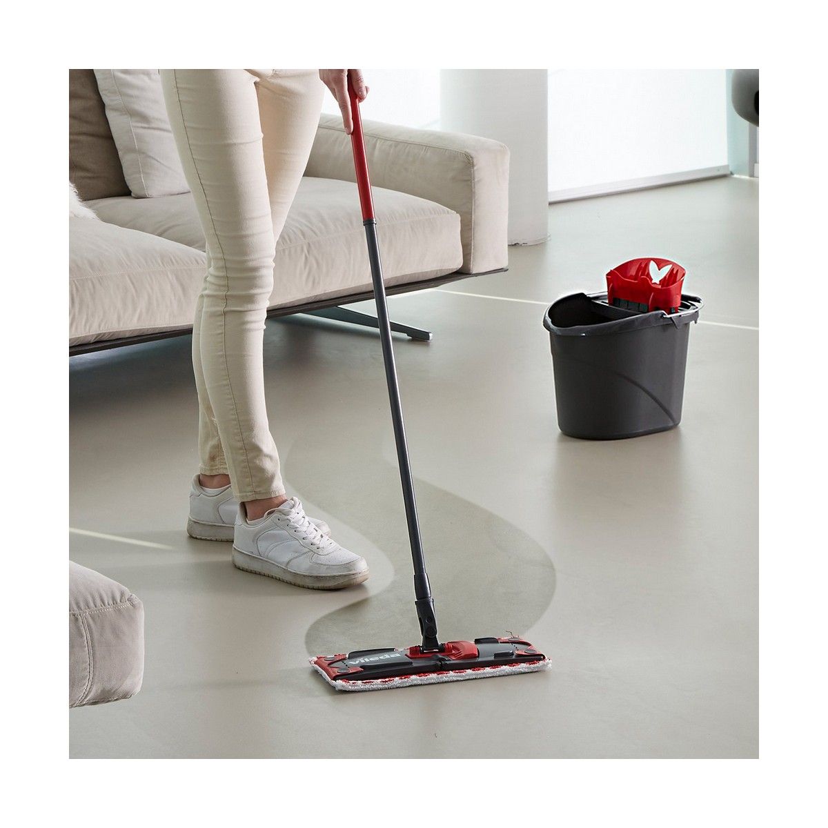How to clean your floors with the Vileda UltraMax and Bucket, mop, bucket
